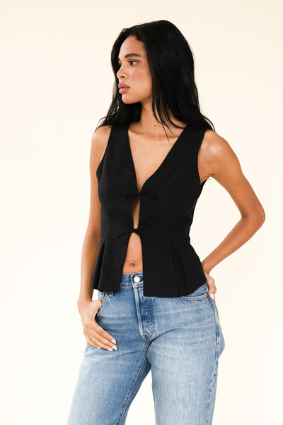 SARA TOP - NOIR – SISTERHOOD